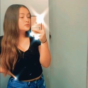 Meet your Posher, Tegan